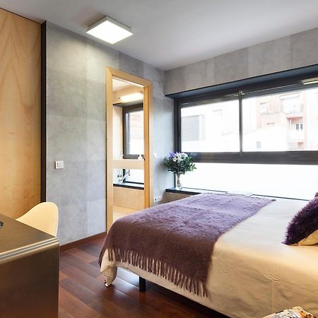 My Space Emirates - Splendid Apartment With Terrace And Pool Near Park Gueell 바르셀로나 외부 사진