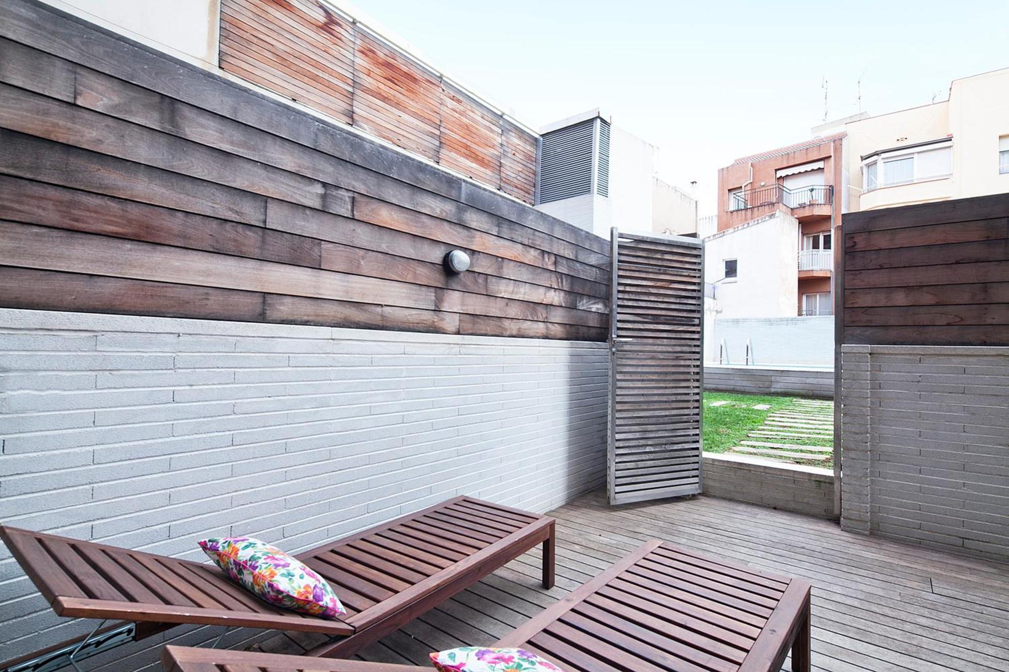 My Space Emirates - Splendid Apartment With Terrace And Pool Near Park Gueell 바르셀로나 외부 사진