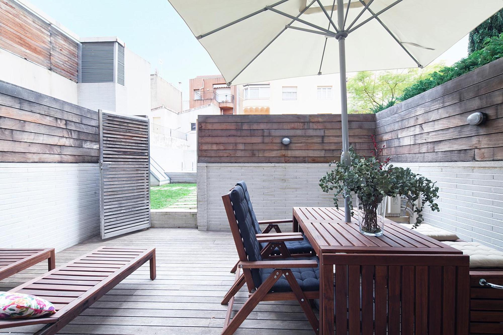 My Space Emirates - Splendid Apartment With Terrace And Pool Near Park Gueell 바르셀로나 외부 사진