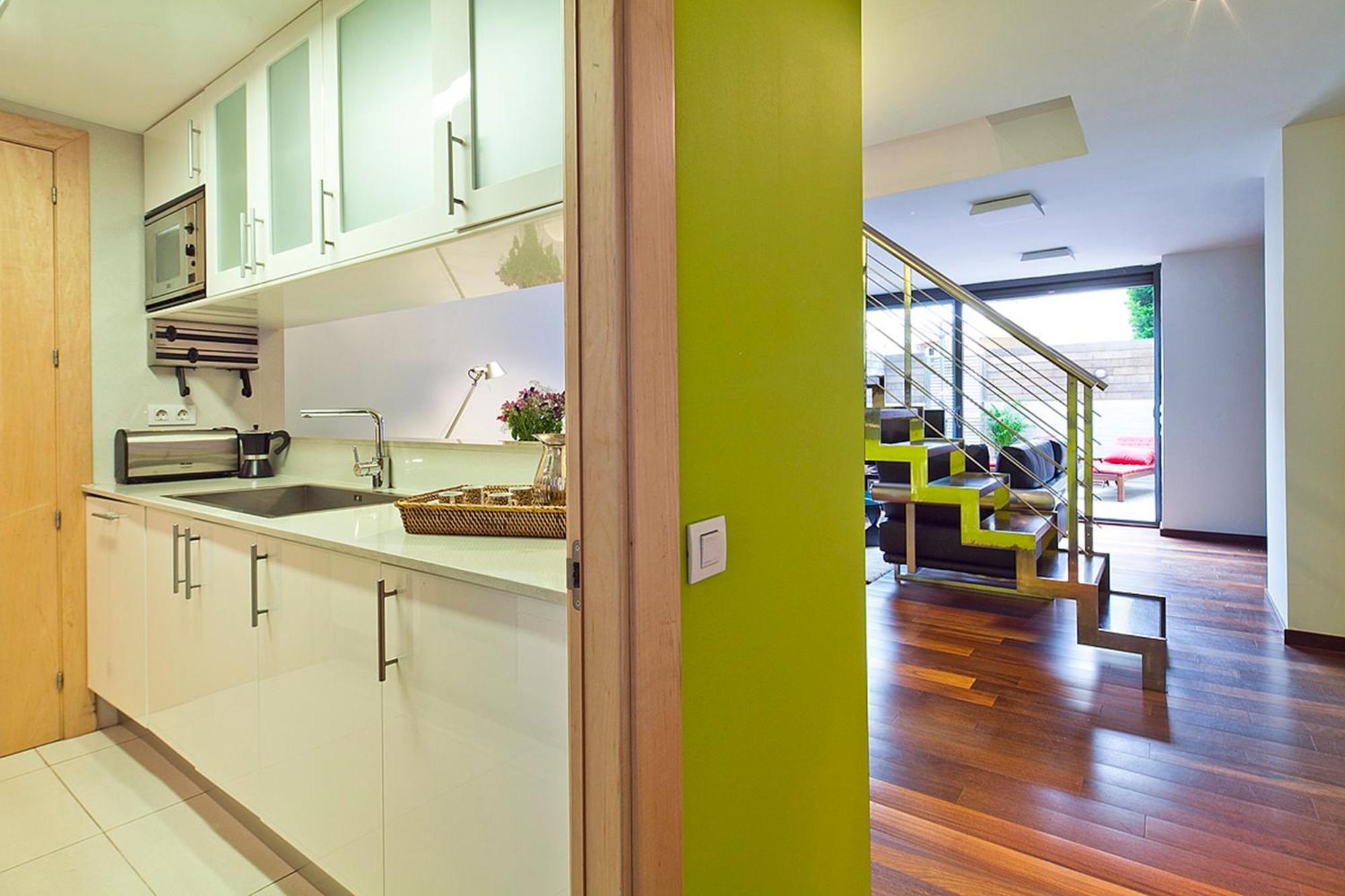 My Space Emirates - Splendid Apartment With Terrace And Pool Near Park Gueell 바르셀로나 외부 사진